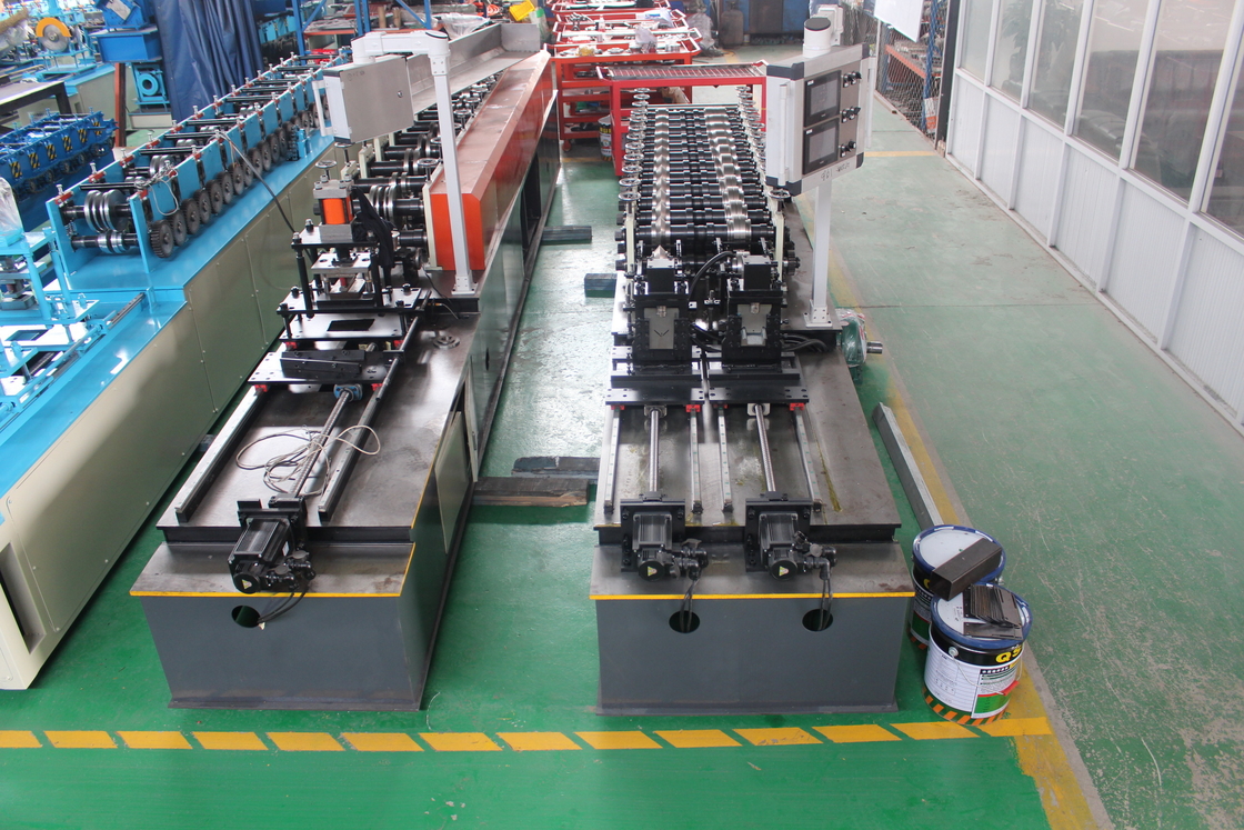 Ελαφρύς μετρητής Keel C U OMEGA Stud And Track Roll Forming Machine Οροφή Τραπέζι Πίεση U Stud C κανάλι