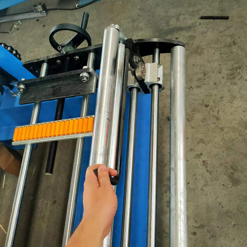 Eps Side Panel Galvalume Roof Roll Forming Machine High Accuracy Hydraulic post cutting