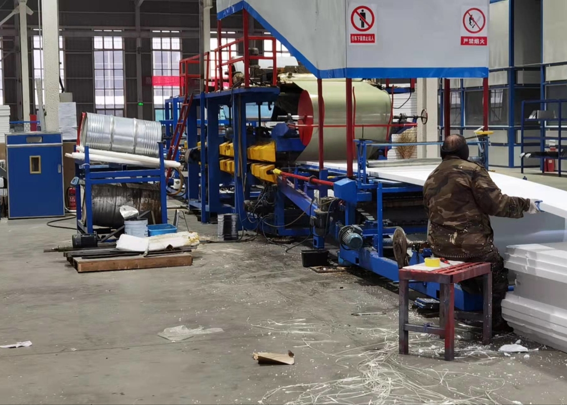 1 έτος εγγύηση PLC Sandwich Panel Roll Forming Machine με Flying Tracking Κόψιμο
