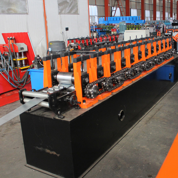0.8mm Ppgi Cold Roll Forming Machine Μεταλλικό πλαίσιο U Channel Purlin κατασκευή