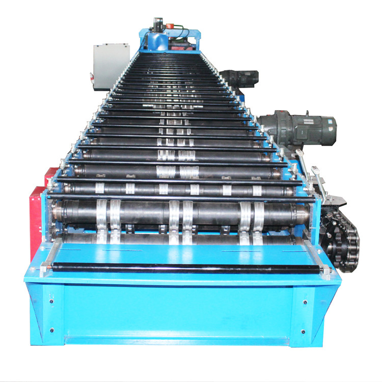 18-26 Σταθμός Ψυχρό Ζυγισμένο Ατσάλι Πίνακα Roll Forming Machine με υδραυλική κοπή