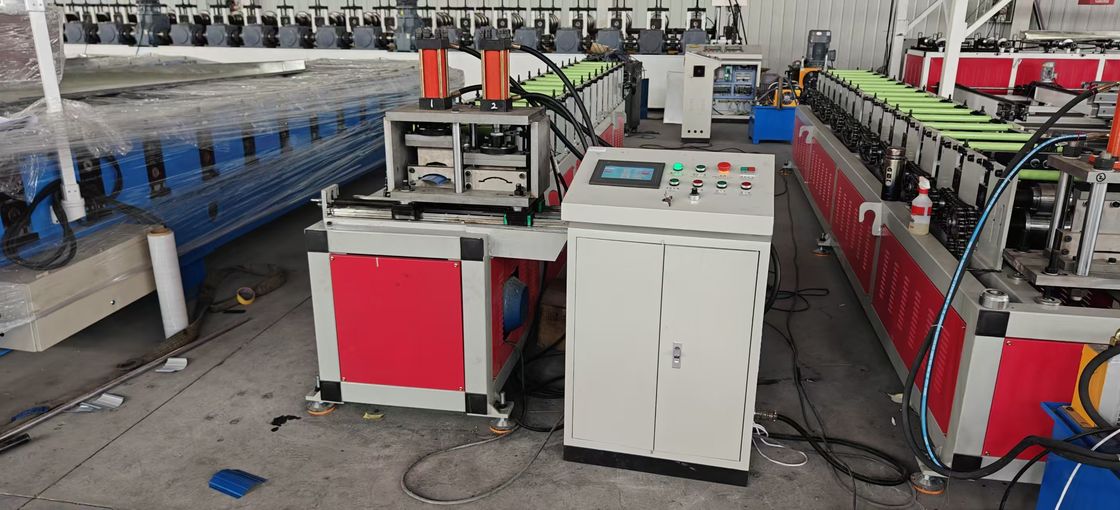 2025 Νέο Σχεδιασμό Μεταλλικού Πικέτ Φράχτης Roll Forming Machine Φράχτης Γραμμές Αμερική Στυλ