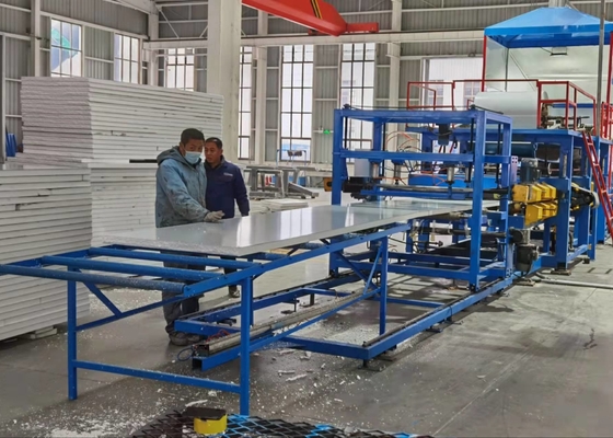 Μηχανή κατασκευής σάντουιτς 1000mm Plc με σύστημα κοπής πτήσης