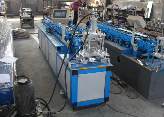 ρόλος πορτών παραθυρόφυλλων 0.3mm 15m/Min Ppgi που διαμορφώνει τη μηχανή